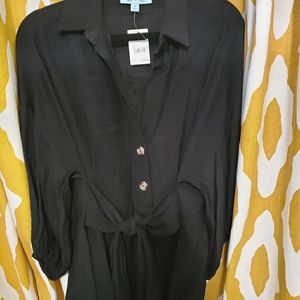She & Sky black tie front top
